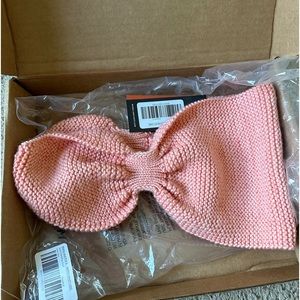 Misha&Puff adult Sledding scarf adult hand warmer in grape fruit color.